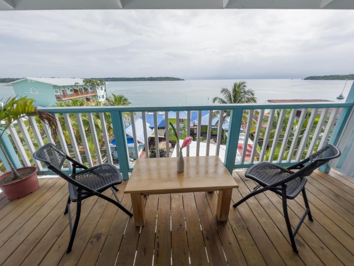 Chango'S Apartments Bocas del Toro Exterior photo