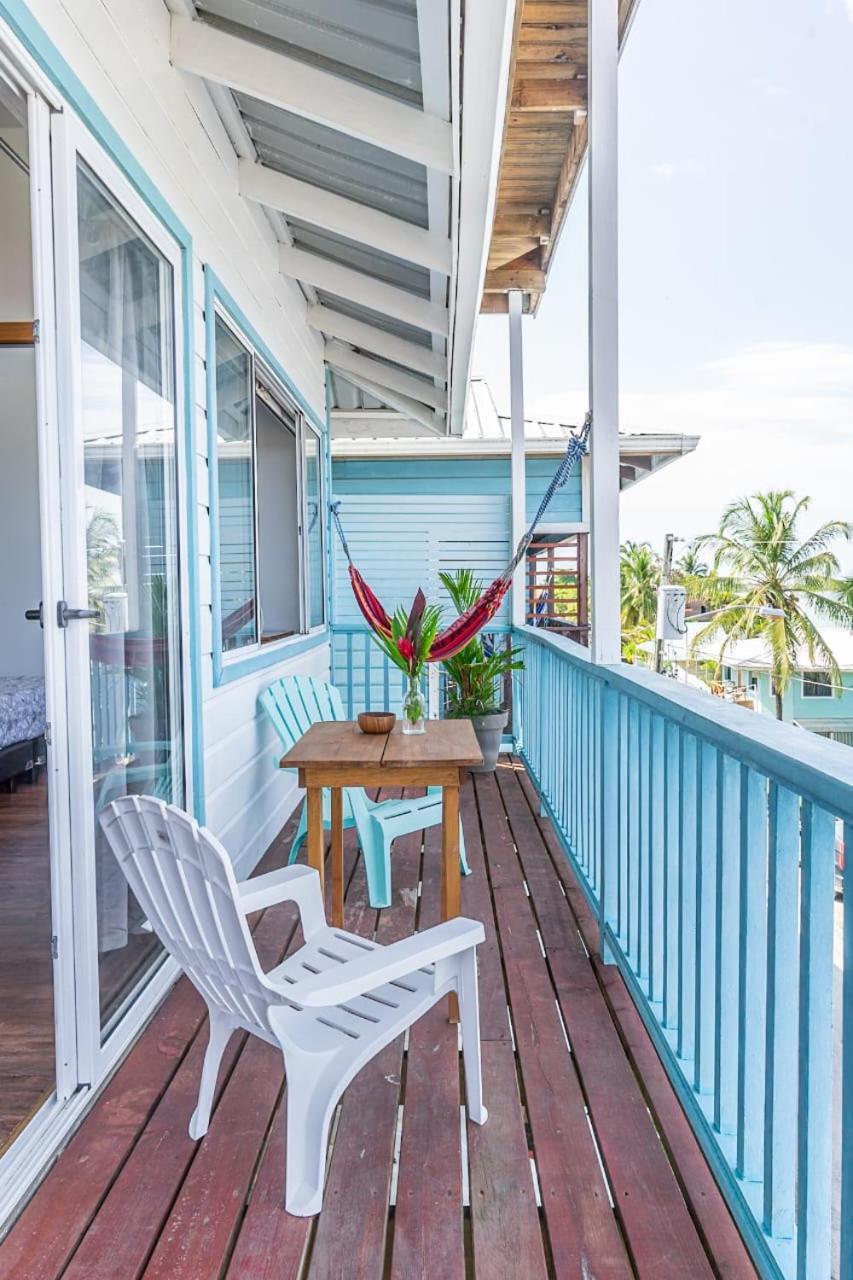 Chango'S Apartments Bocas del Toro Exterior photo